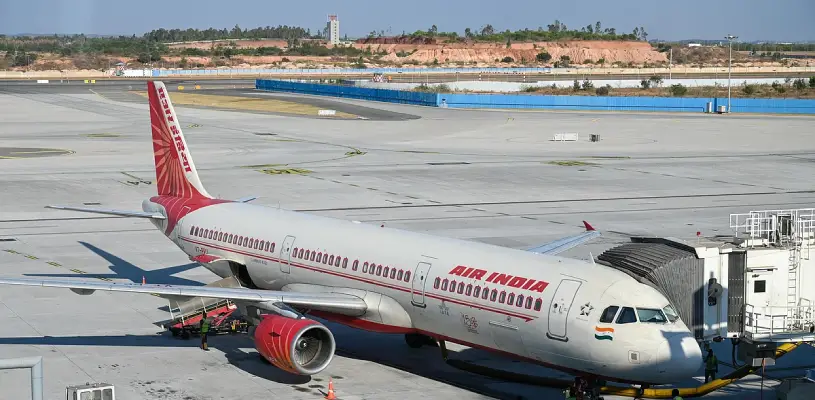 Jaipur Airport पर हाईजैक अलर्ट से मचा हड़कंप, AirIndia की फ्लाइट की इमरजेंसी लैंडिंग