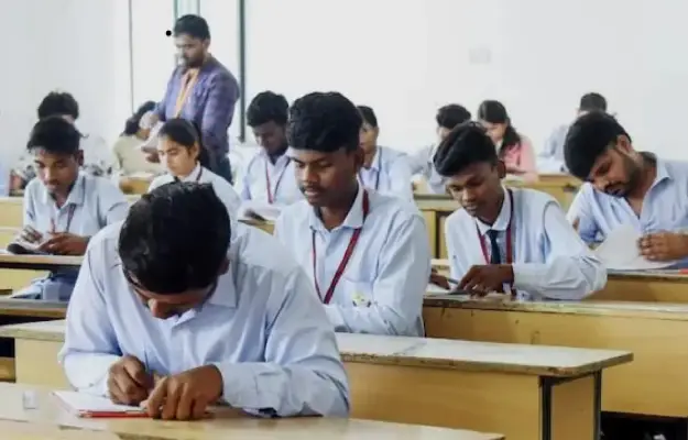 CBSE Board Exam 2027: 10वीं-12वीं की डेटशीट का इंतजार जल्द होगा खत्म, स्कूलों को LOC जमा करने का निर्देश